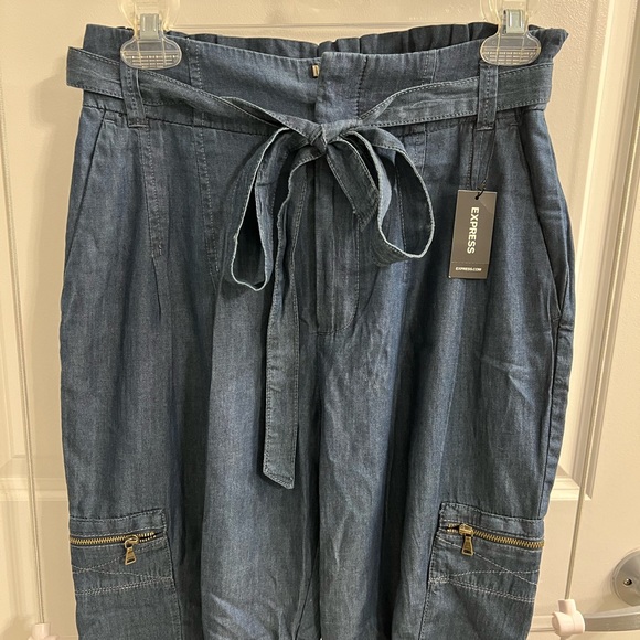 NEW Express Extreme High Rise Denim Joggers with Belt and Pockets - Picture 2 of 4
